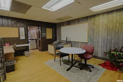 120 S Broadway Avenue, Salem, IL 62881 - Photo 9