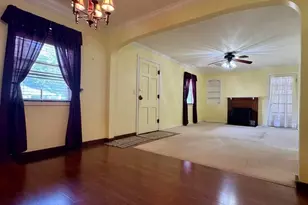 215 S Jackson St, Harrisburg, IL 62946 - Photo 3