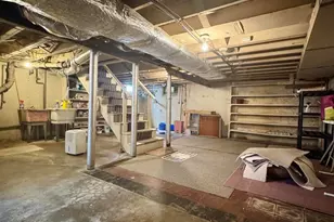 215 S Jackson St, Harrisburg, IL 62946 - Photo 25