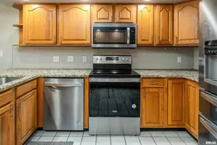 1605 S Eugene Ln, Marion, IL 62959 - Photo 21