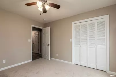 1605 S Eugene Lane, Marion, IL 62959 - Photo 35