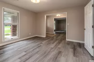 1605 S Eugene Ln, Marion, IL 62959 - Photo 27