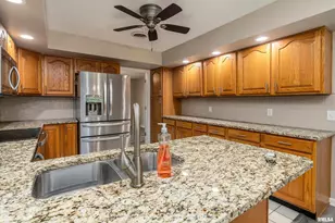 1605 S Eugene Ln, Marion, IL 62959 - Photo 23