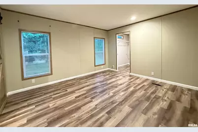 9049 Grassy Road, Marion, IL 62959 - Photo 15