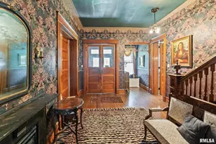 404 W Broadway St, Centralia, IL 62801 - Photo 3