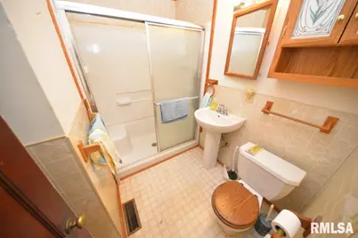 909 & 905 Fairfield Road, Mt Vernon, IL 62864 - Photo 17