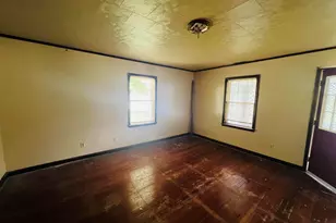 2417 1st St, Eldorado, IL 62930 - Photo 11