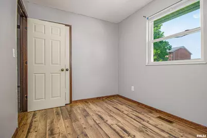 518 Roddy Road, Salem, IL 62881 - Photo 17