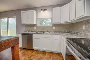 518 Roddy Rd, Salem, IL 62881 - Photo 13