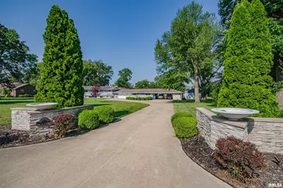 1114 S Perrine Street, Centralia, IL 62801 - Photo 1