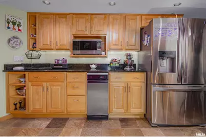 1114 S Perrine Street, Centralia, IL 62801 - Photo 11