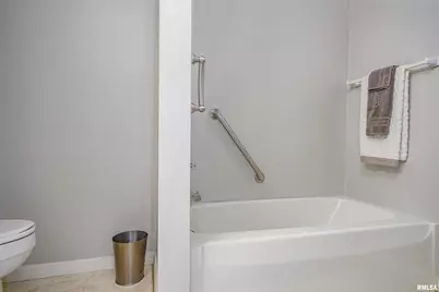 111 Hawthorn Estates Road, Salem, IL 62881 - Photo 11