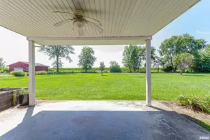 111 Hawthorn Estates Rd, Salem, IL 62881 - Photo 3