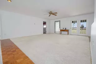 111 Hawthorn Estates Rd, Salem, IL 62881 - Photo 9