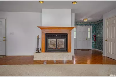 111 Hawthorn Estates Road, Salem, IL 62881 - Photo 7