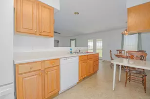 111 Hawthorn Estates Rd, Salem, IL 62881 - Photo 13