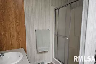 614 W College St St, Harrisburg, IL 62946 - Photo 17