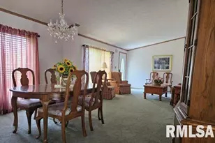 614 W College St St, Harrisburg, IL 62946 - Photo 7