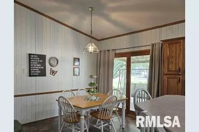 614 W College St Street, Harrisburg, IL 62946 - Photo 9