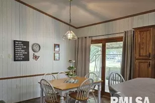 614 W College St St, Harrisburg, IL 62946 - Photo 9