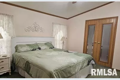 614 W College St Street, Harrisburg, IL 62946 - Photo 15