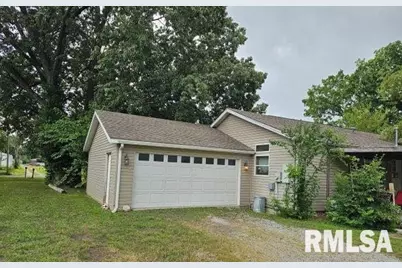 614 W College St Street, Harrisburg, IL 62946 - Photo 3