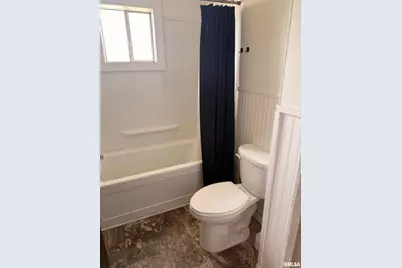 210 W Lincoln Street, Harrisburg, IL 62946 - Photo 15