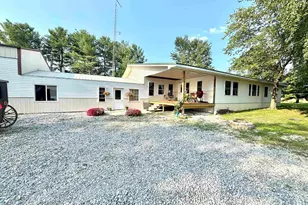257 County Hwy 16, Xenia, IL 62899 - Photo 3