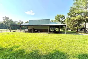 257 County Hwy 16, Xenia, IL 62899 - Photo 29