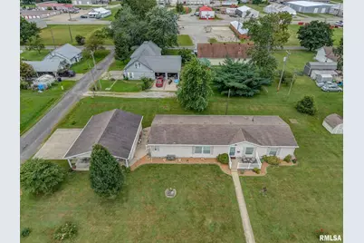 1111 S Jefferson Street, Salem, IL 62881 - Photo 1