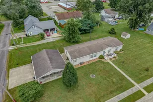 1111 S Jefferson St, Salem, IL 62881 - Photo 35