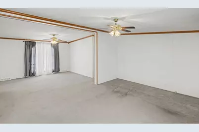 1111 S Jefferson Street, Salem, IL 62881 - Photo 3