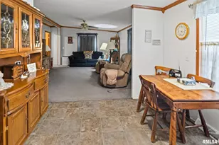 1111 S Jefferson St, Salem, IL 62881 - Photo 13