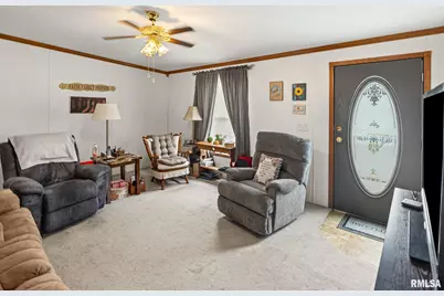 1111 S Jefferson Street, Salem, IL 62881 - Photo 17