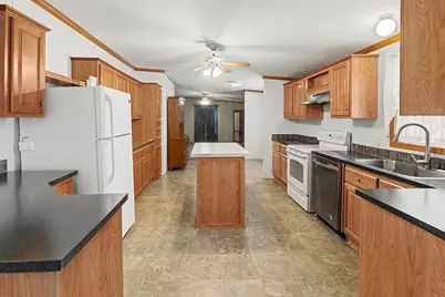 1111 S Jefferson Street, Salem, IL 62881 - Photo 13