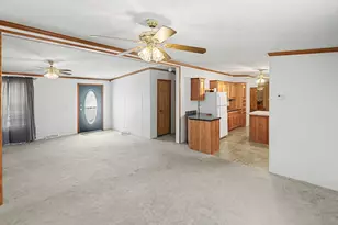 1111 S Jefferson St, Salem, IL 62881 - Photo 9