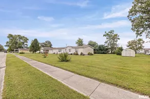 1111 S Jefferson St, Salem, IL 62881 - Photo 31