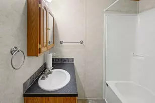 1111 S Jefferson St, Salem, IL 62881 - Photo 23