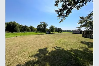 7106 Krutsinger Road, Kinmundy, IL 62854 - Photo 15