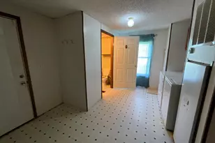 7106 Krutsinger Rd, Kinmundy, IL 62854 - Photo 17