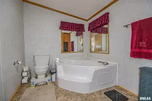 16807 Kendall Rd, Salem, IL 62864 - Photo 13