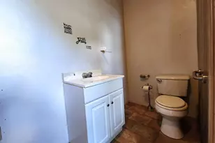 409 S Hill St, Marion, IL 62959 - Photo 15