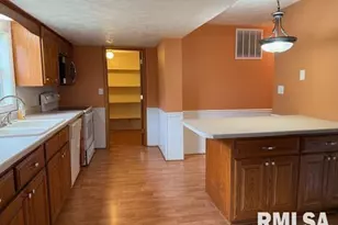 1621 N Park Ave, Herrin, IL 62948 - Photo 7