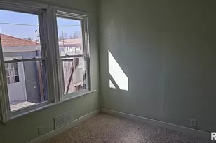 200 W Delaware St, Fairfield, IL 62837 - Photo 19