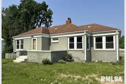 200 W Delaware Street, Fairfield, IL 62837 - Photo 1