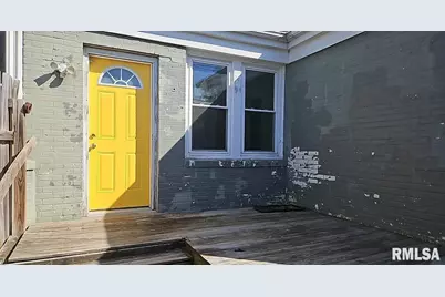 200 W Delaware Street, Fairfield, IL 62837 - Photo 5