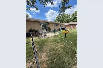 411 Sunset Drive, Centralia, IL 62801 - Photo 19