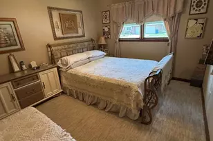 411 Sunset Dr, Centralia, IL 62801 - Photo 15