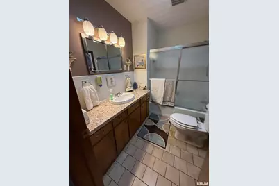 411 Sunset Drive, Centralia, IL 62801 - Photo 13