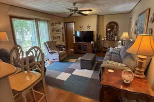 411 Sunset Dr, Centralia, IL 62801 - Photo 11